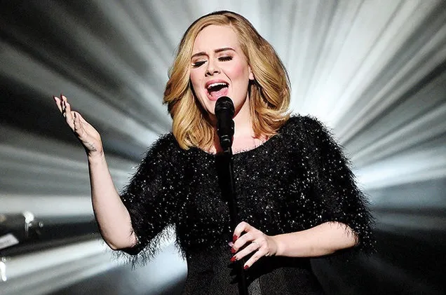 Adele lascia la musica, cancellati i concerti di Wenbley: Ho il cuore a pezzi