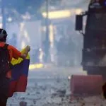Venezuela, caos nel paese dopo il referendum anti-Maduro, due morti