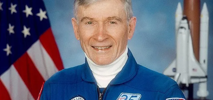 John Young, morto astronauta che camminò sulla Luna