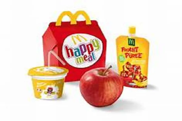 Cambio menù per bambini al McDonald’s, l’Happy Meal diventa salutista