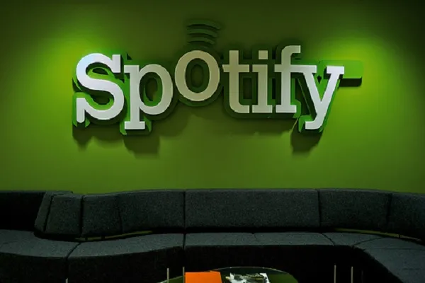 Lavora con Spotify, la nuova sfida sul mercato contro Amazon ed Apple
