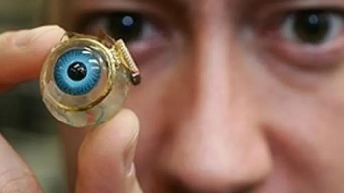 Occhio bionico: creato dispositivo in grado di mettere a fuoco la vista