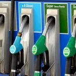 Prezzi carburanti tempo reale oggi: ribassi Gpl, fermi Diesel e Benzina