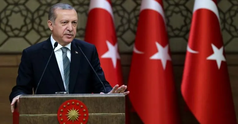 Turchia, licenziati 18 mila dipendenti pubblici: ecco perchè