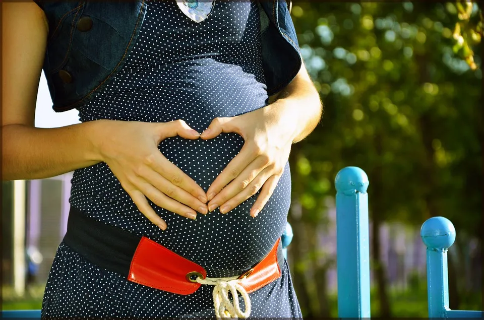 Come riconoscere i primi segni della gravidanza