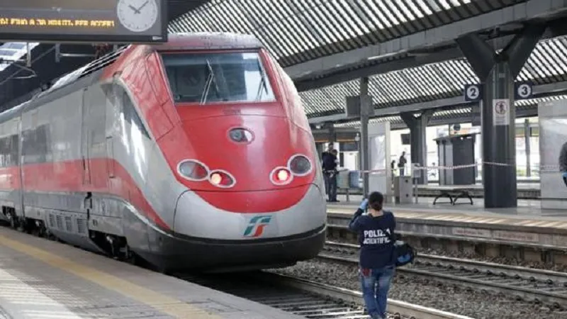 Ferrara: travolta e uccisa da un treno, disagi sulla Bologna-Venezia