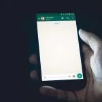 Chiamate e videochiamate: WhatsApp aumenta ad 8 il numero di partecipanti