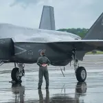 Giulia Schiff, espulsa dall'Aeronautica dopo le denunce sul nonnismo, si è arruolata volontaria in Ucraina