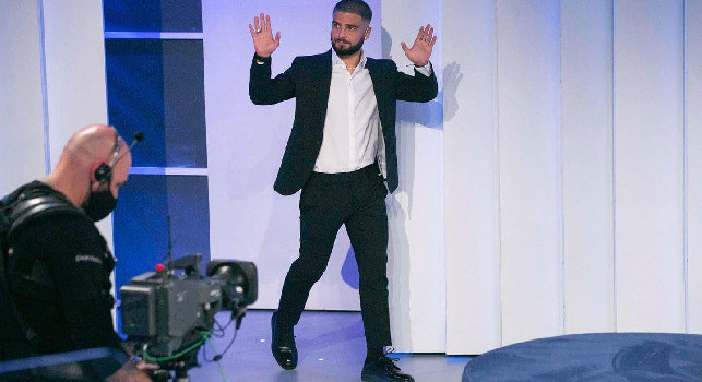 Lorenzo Insigne si commuove a C'è Posta Per Te