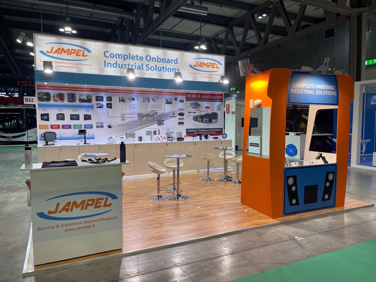 Moxa Distry Shop: successo e crescita nel mondo dell'e-commerce