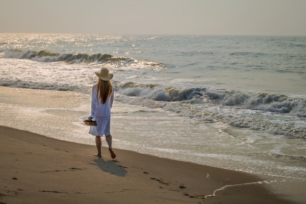 Capelli danneggiati dopo il mare, ecco come riparare i danni