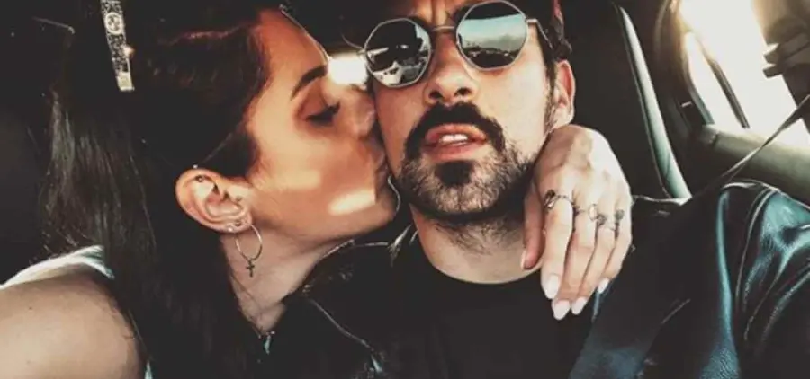 Lorenzo Orlandi fidanzato di Valentina Vigniali, dedica d'amore su social: "Ci manchi"