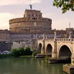 Roma, omicidio suicidio: mamma si getta nel Tevere con le figlie