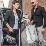 Roma, Virginia Raggi con borsa da oltre mille euro: bufera sui social