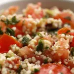Milano, maiale esce dalla mensa scolastica: arriva il cous cous