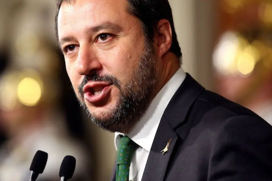 Tubercolosi in Italia, Salvini: 'Troppi migranti, è tornata a diffondersi'