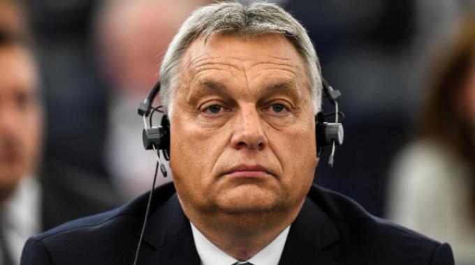 Articolo 7, via alle sanzioni per Orban