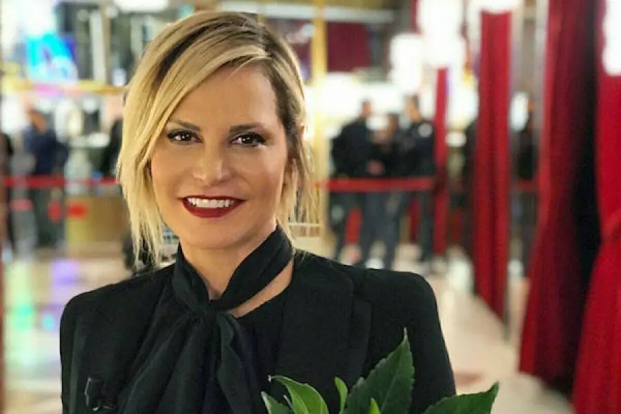 Temptation Island Vip, Simona Ventura: 'Ogni coppia mi insegna qualcosa'