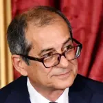 Taglio delle tasse: Tria favorevole a intervento sull'Irpef