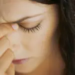 Mal di testa e alimentazione: 5 cibi da evitare