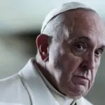 Monsignor Viganò chiede a Papa Francesco di dimettersi