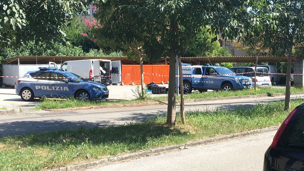 Treviso, bombe carta all'esterno della sede della Lega