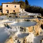 Cascate del mulino di Saturnia: un’oasi all’italiana