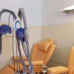 Bari, casco refrigeratore per evitare la caduta di capelli provocata dal tumore