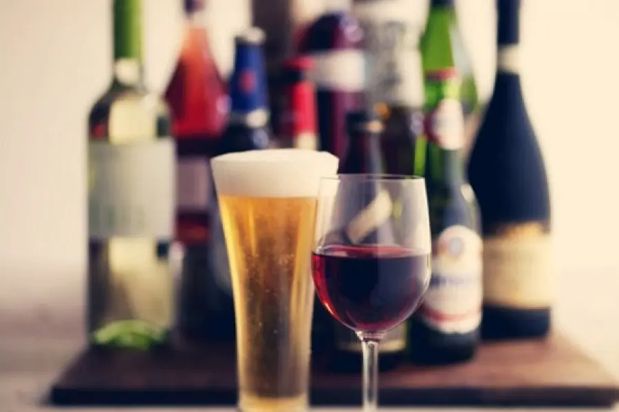 La Scozia contro l'alcolismo, chi beve paga?