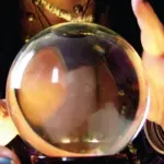 Cartomanzia: dallo studio del cartomante ai tarocchi online