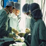Uomo operato al fegato muore dissanguato, medici sotto accusa