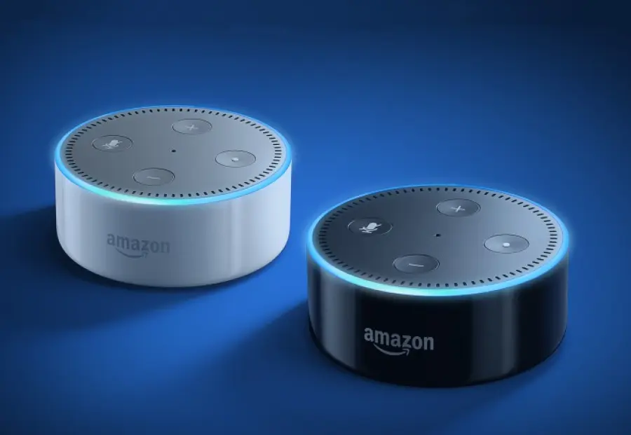 Amazon Alexa, risate in piena notte disturbano gli utenti