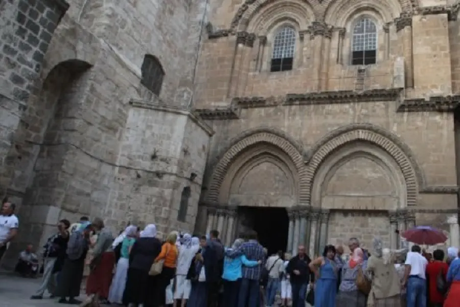 Basilica del Santo Sepolcro di Gerusalemme chiusa, perché?