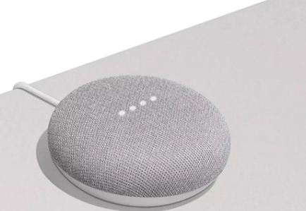 Google home sbarca in Italia. Sarà gratis per i tester