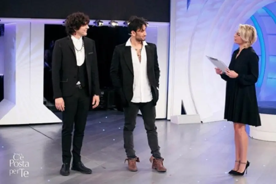 C'è posta per te anticipazioni puntata, Ermal Meta e Fabrizio Moro tra gli ospiti?