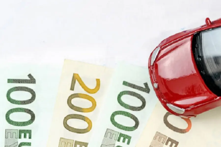 Bollo auto e superbollo 2018: scadenza, esenzione e importo