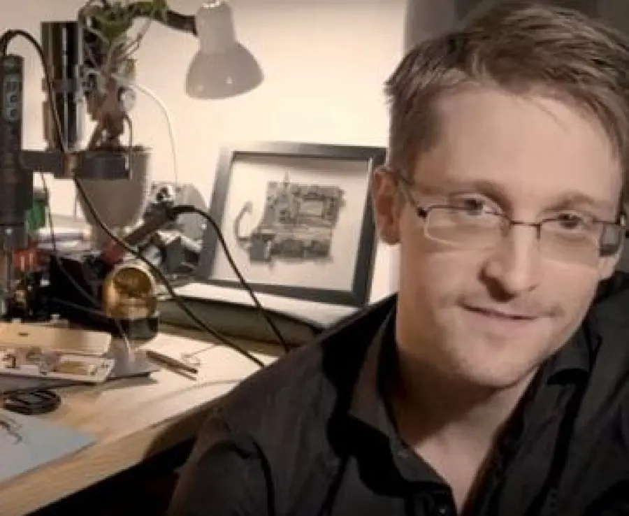 Snowden, ex contractor NSA crea un'app anti-spia