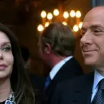 Veronica Lario perde l'assegno e deve restituire 60 milioni a Berlusconi
