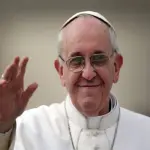 Papa Francesco vieta la vendita di sigarette al Vaticano