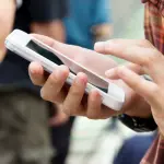 Giornata mondiale del risparmio 2017, spese italiani aumentate nel settore telefonia