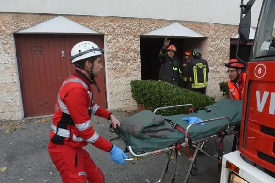 Como, incendio in casa: morti padre e tre bambini