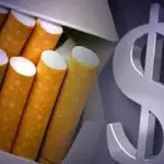 Vita dura per i fumatori, arriva in Italia la tassa sul fumo