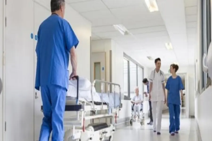 Marche: ostetrica si ammala di morbillo, non era vaccinata