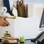 Dipendente comunale licenziata a Venezia, portava a spasso il cane