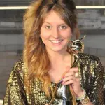 In sedia a rotelle per aver mangiato pollo, la storia shock di Amy/Foto