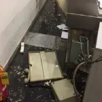 Roma, Baby Gang vandalizza la stazione San Paolo: aggredito il vigilante