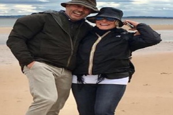 Antonella Clerici e Vittorio Garrone, clamorosa dedica d'amore sui social