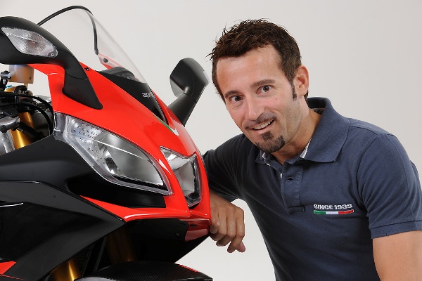 Max Biaggi operato di nuovo dopo l’incidente: il motociclista in rianimazione