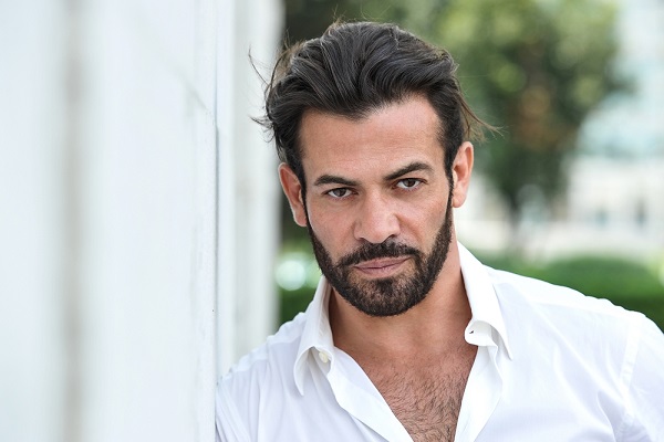 Uomini e Donne Gianni Sperti contro Claudio Sona: Sono stanco...