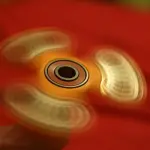 Fidget Spinner: il nuovo gioco rotante è veramente pericoloso?